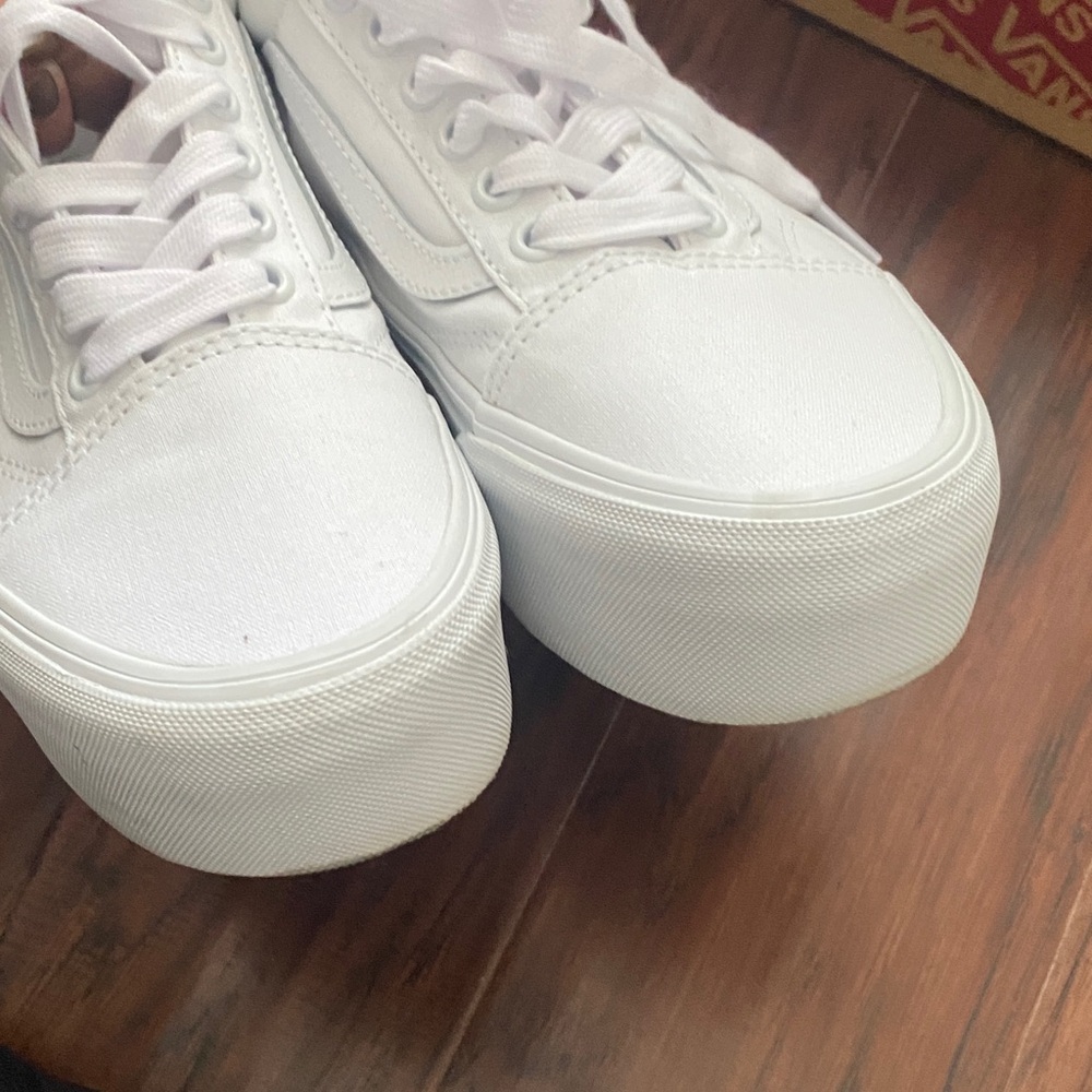 Vans All-White Low-Top Sneakers - Picture 4 of 11